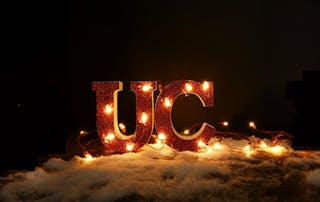 UC christmas decorations for VOSS blog: Best practices for UC management: Preparing for the holiday season surge