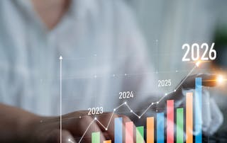 VOSS blog - How to switch UC monitoring providers - without losing your data - image of graph with annual data